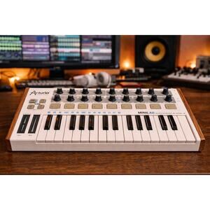 Arturia MiniLab 25 Key Note Universal Midi Keyboard Synth Controller Untested